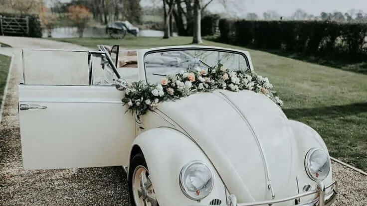 مدل های گل آرایی ماشین عروس
