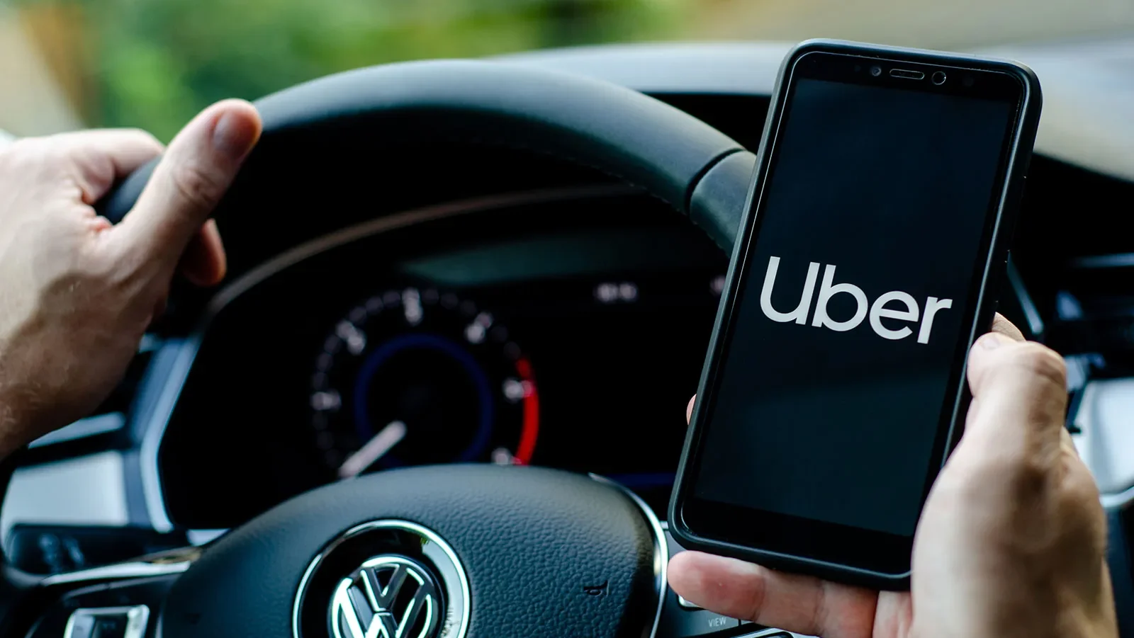 حمل و نقل با تاکسی در دبی - Uber